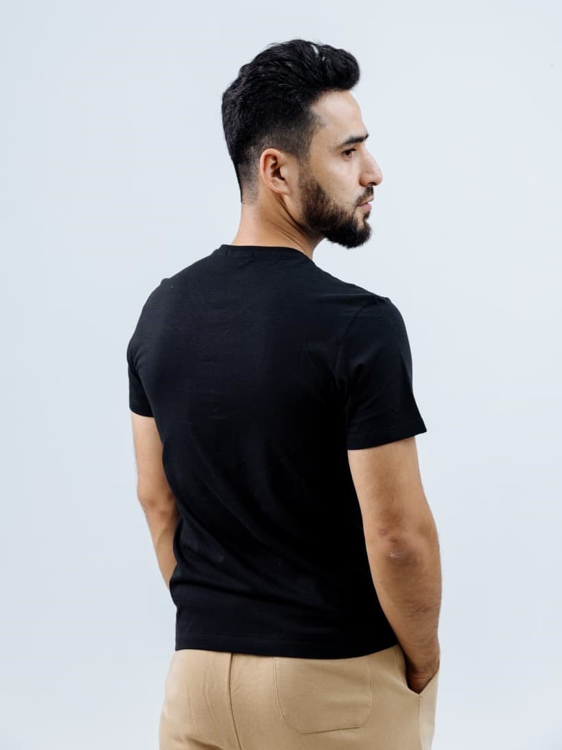 Black T-shirt - image - 01