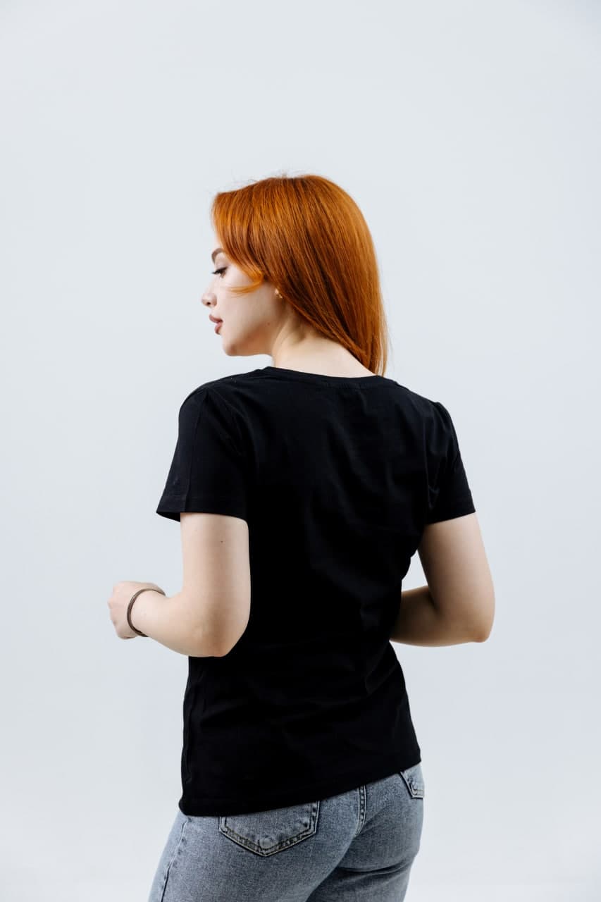 Black Tshirt - image - 02